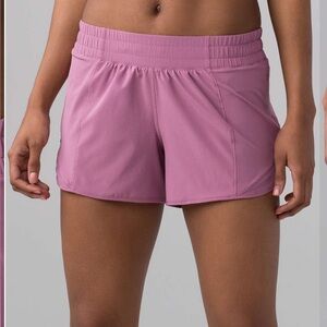 Lululemon Hotty Hot Short High Rise 4”